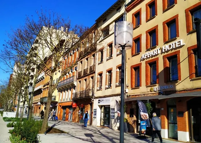 Отель Ramblas Тулуза